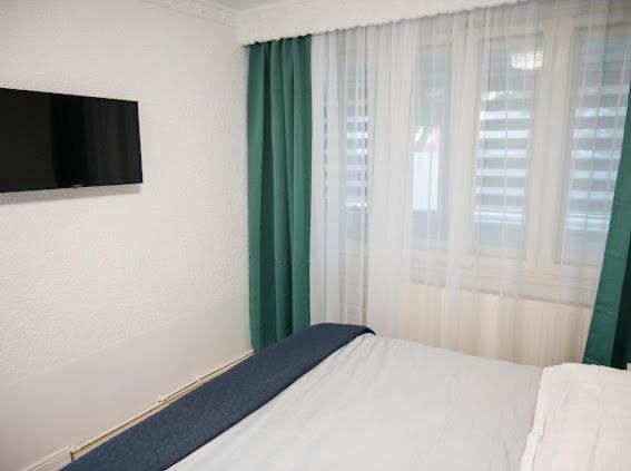 Escape Aparthotel Suczawa Zewnętrze zdjęcie