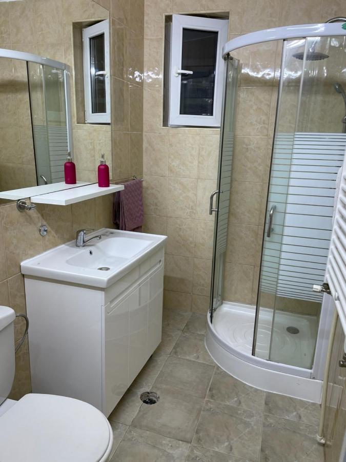 Escape Aparthotel Suczawa Zewnętrze zdjęcie